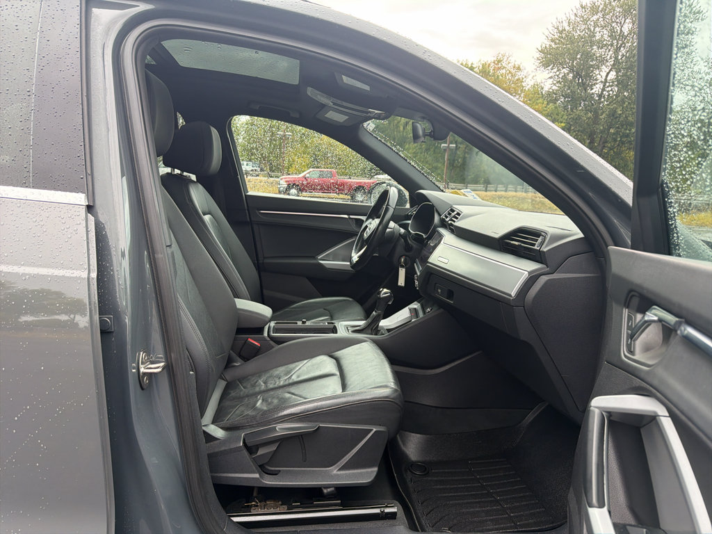 Used 2020 Audi Q3 2.0T Premium AWD/4WD image 14