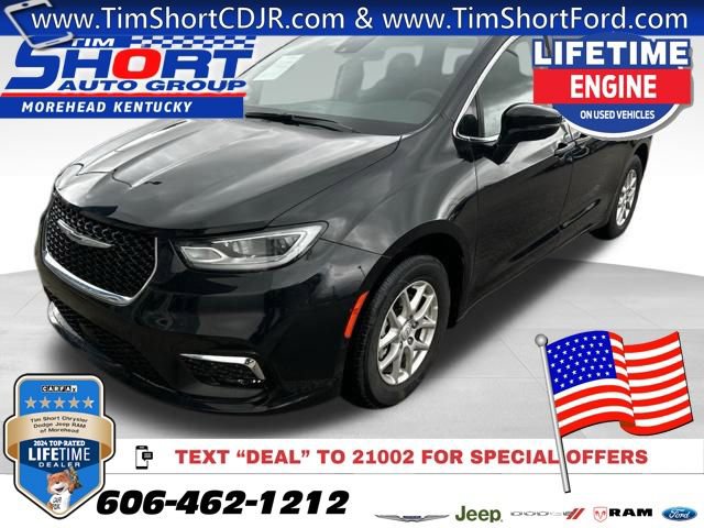 Used 2026 Chrysler Pacifica Select FWD image 1