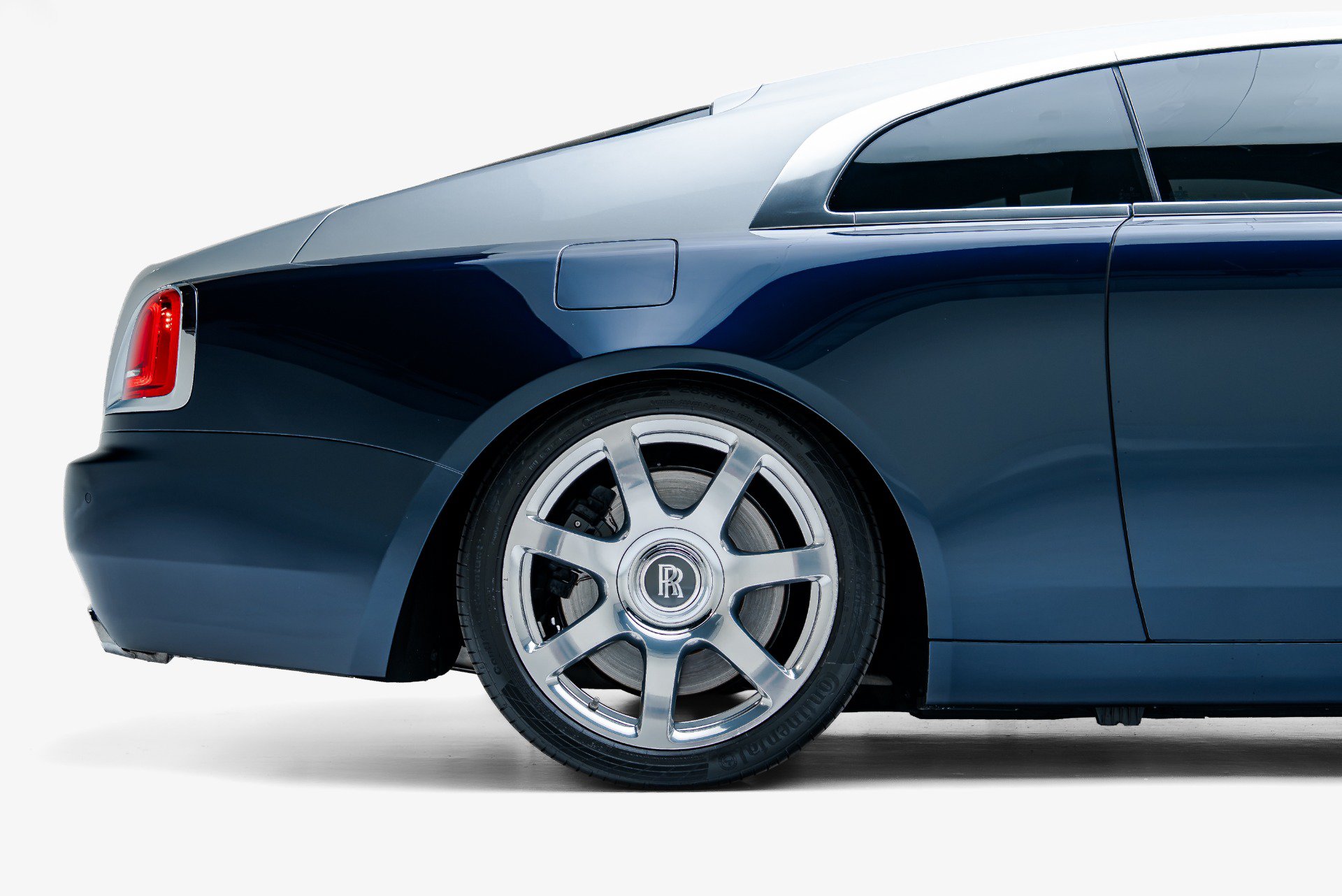 Used 2014 Rolls-Royce Wraith RWD image 16