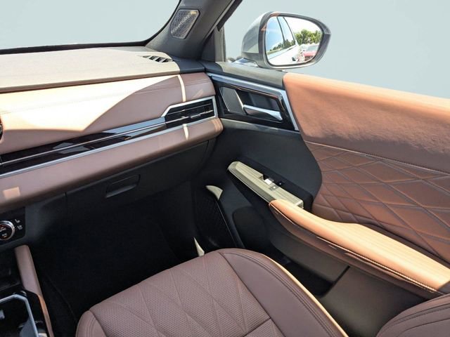 Used 2025 Mitsubishi Outlander SEL image 16