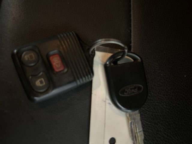 Used 2010 Ford F250 Lariat AWD/4WD image 34