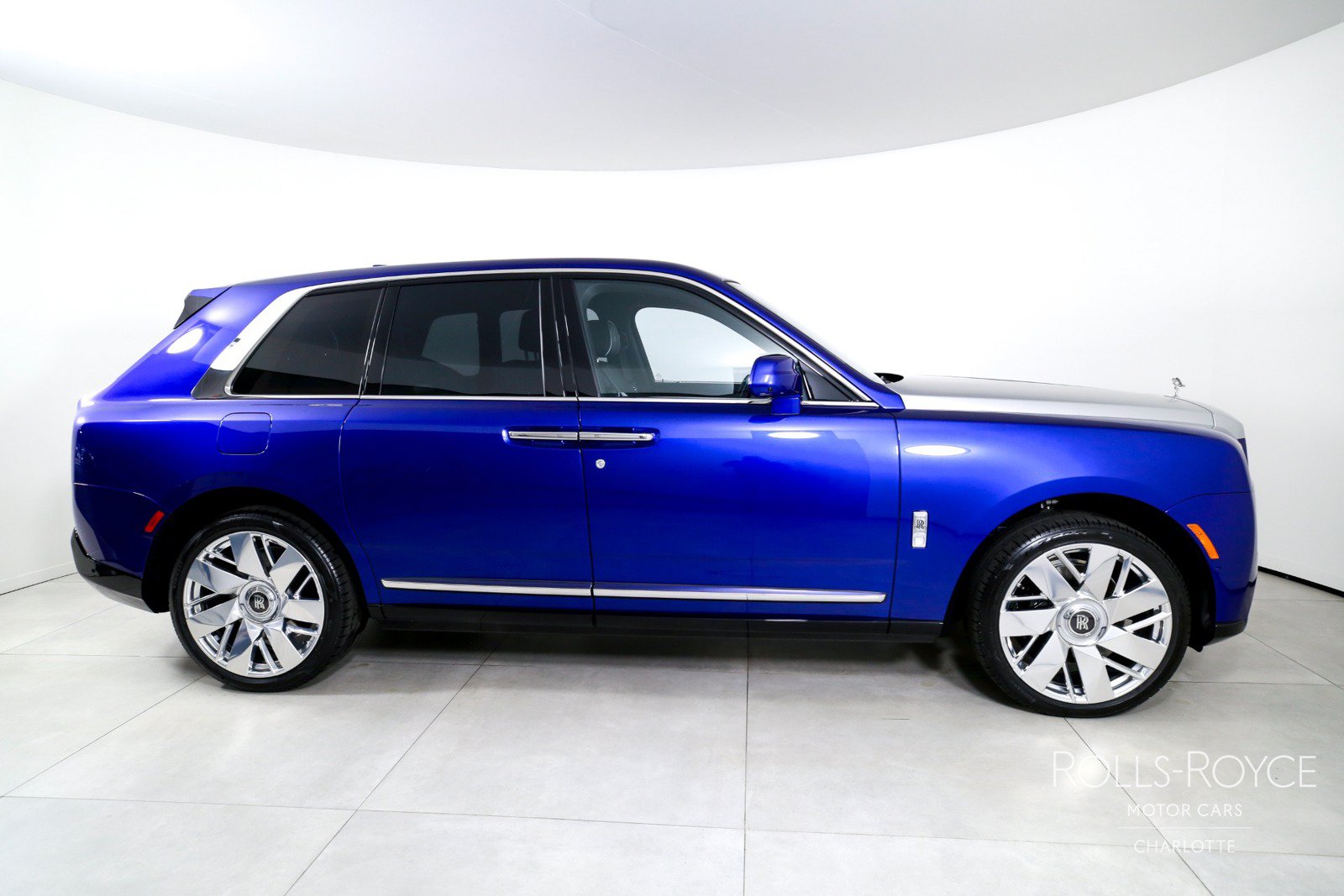 New 2026 Rolls-Royce Cullinan w/ Cullinan Package AWD/4WD image 10