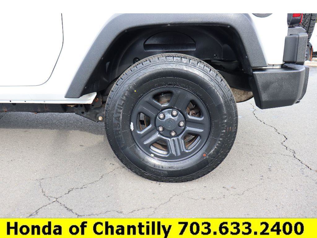 Used 2018 Jeep Wrangler Sport w/ Connectivity Group image 22