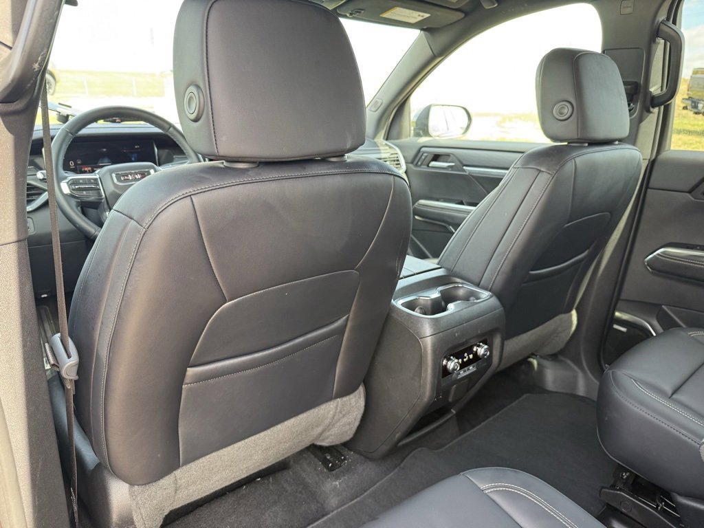 Used 2024 GMC Acadia Elevation image 50