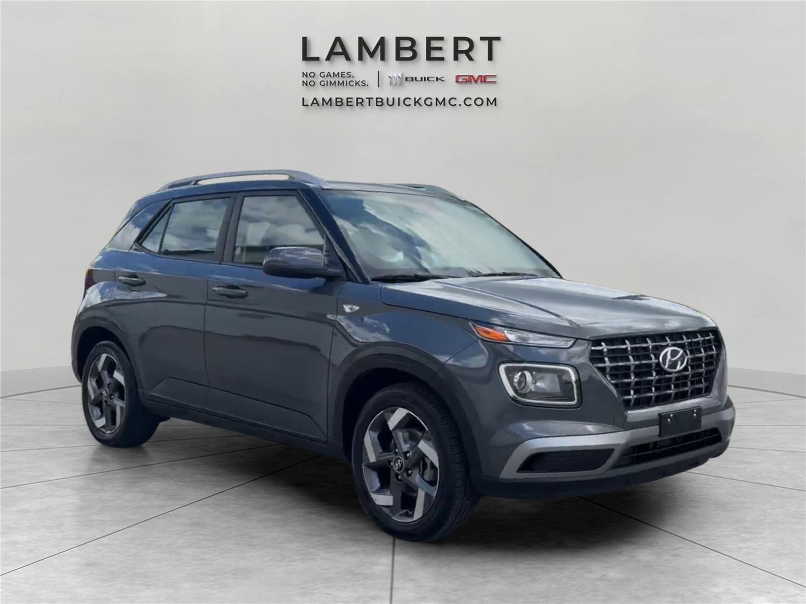 Used 2025 Hyundai Venue SEL FWD image 7