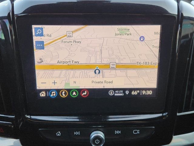 Used 2023 Chevrolet Traverse RS image 5