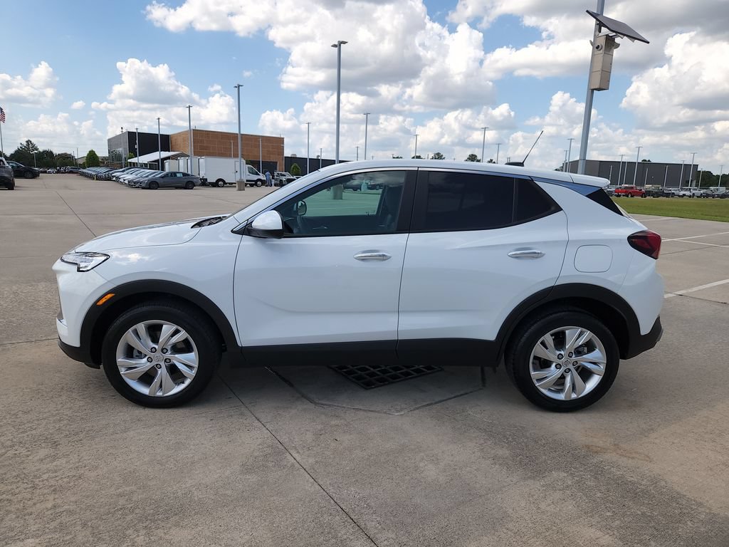 Used 2026 Buick Encore GX Preferred AWD/4WD image 8