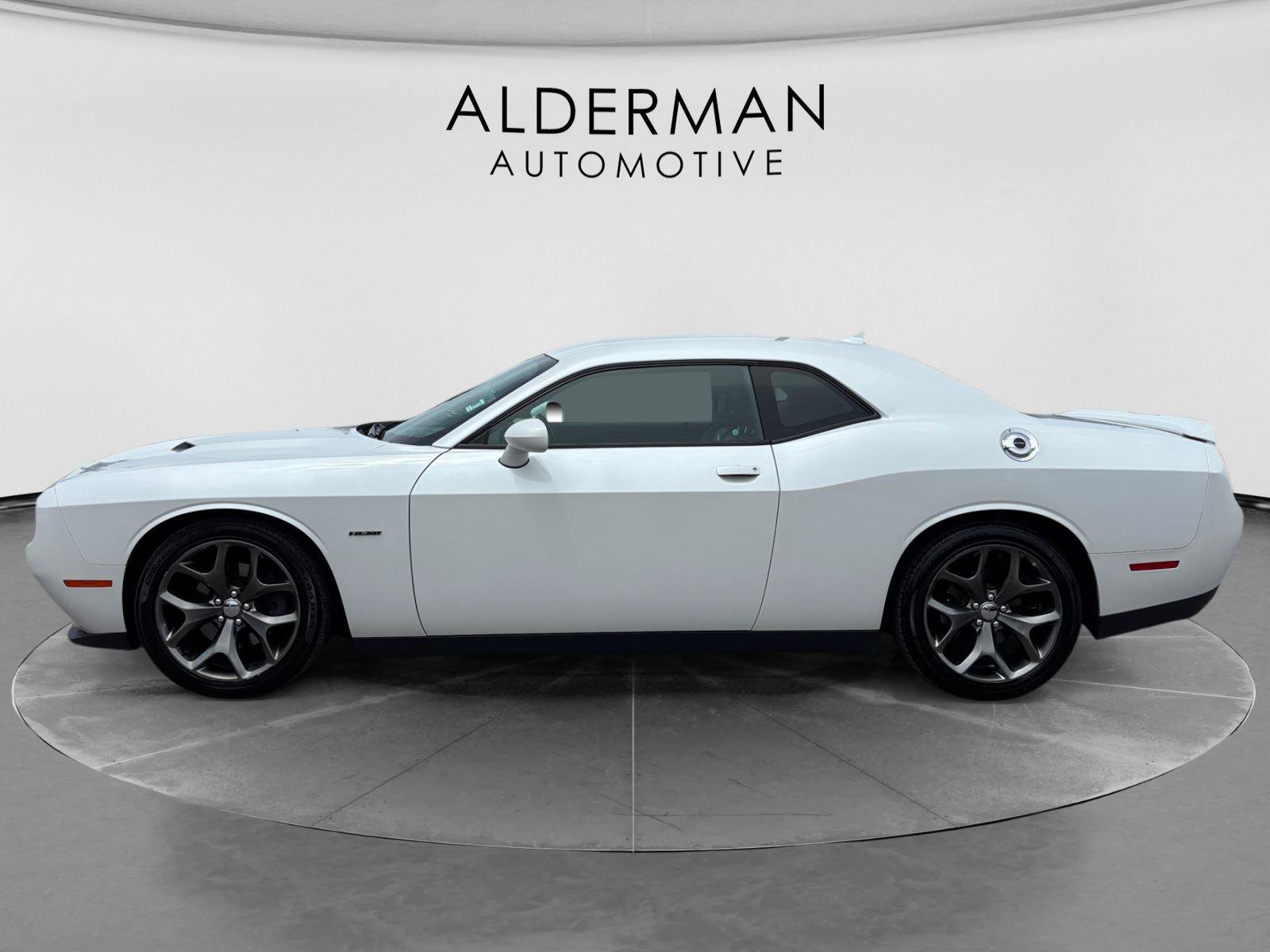 Used 2015 Dodge Challenger R/T Plus RWD image 2
