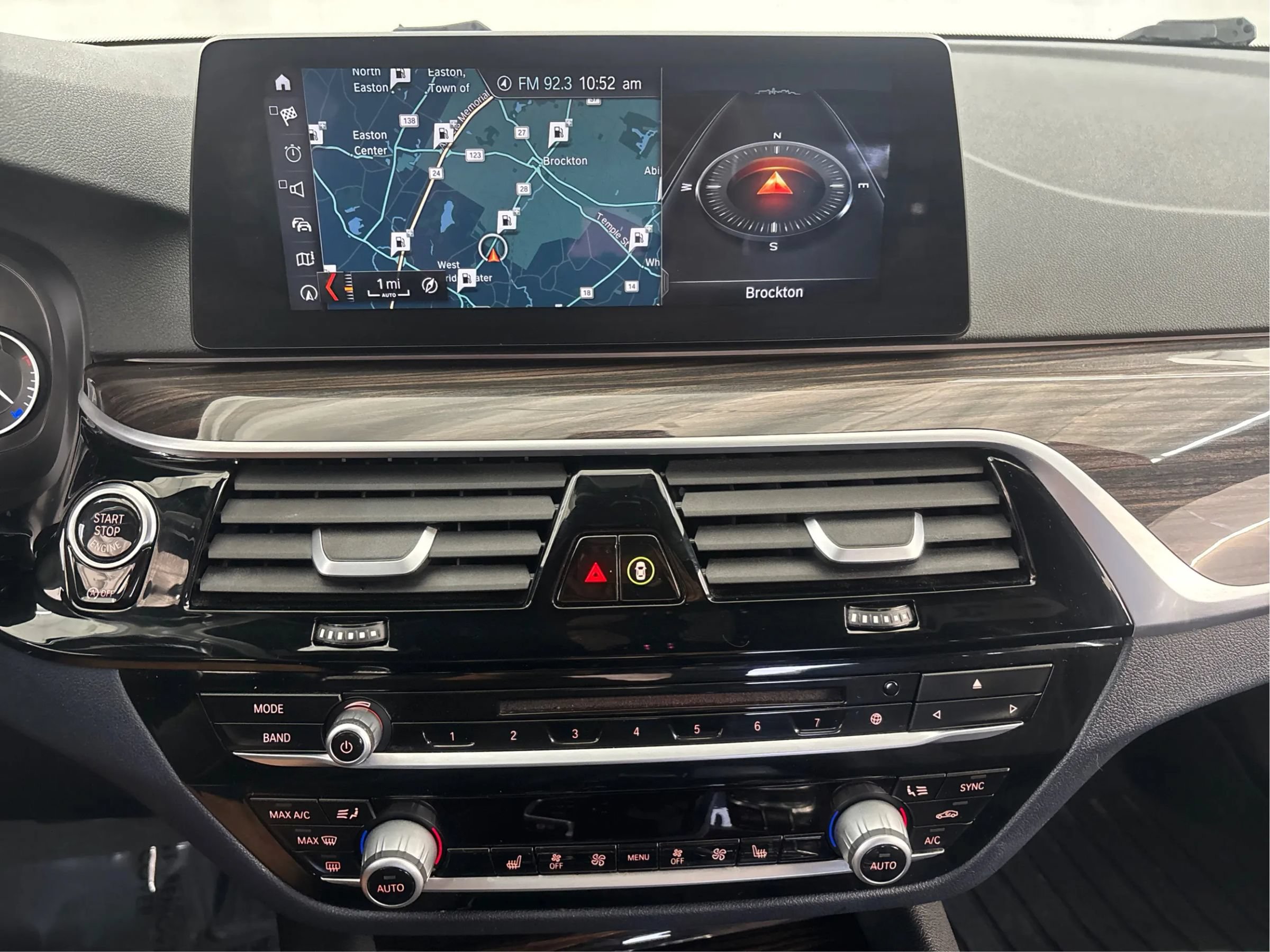 Used 2018 BMW 530i xDrive AWD/4WD image 35