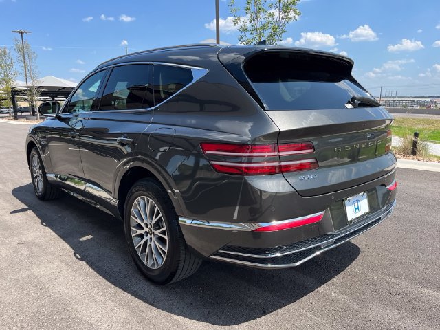 Certified 2025 Genesis GV80 2.5T Standard AWD/4WD image 6