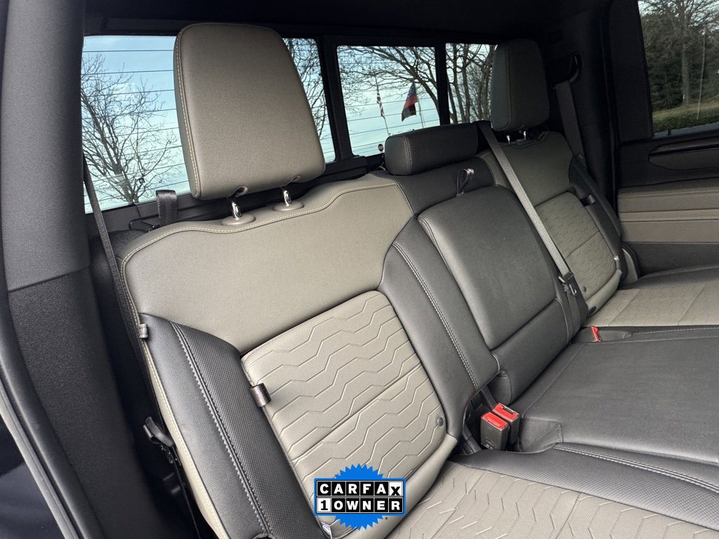 Used 2025 Chevrolet Silverado 2500 ZR2 w/ Technology Package image 21