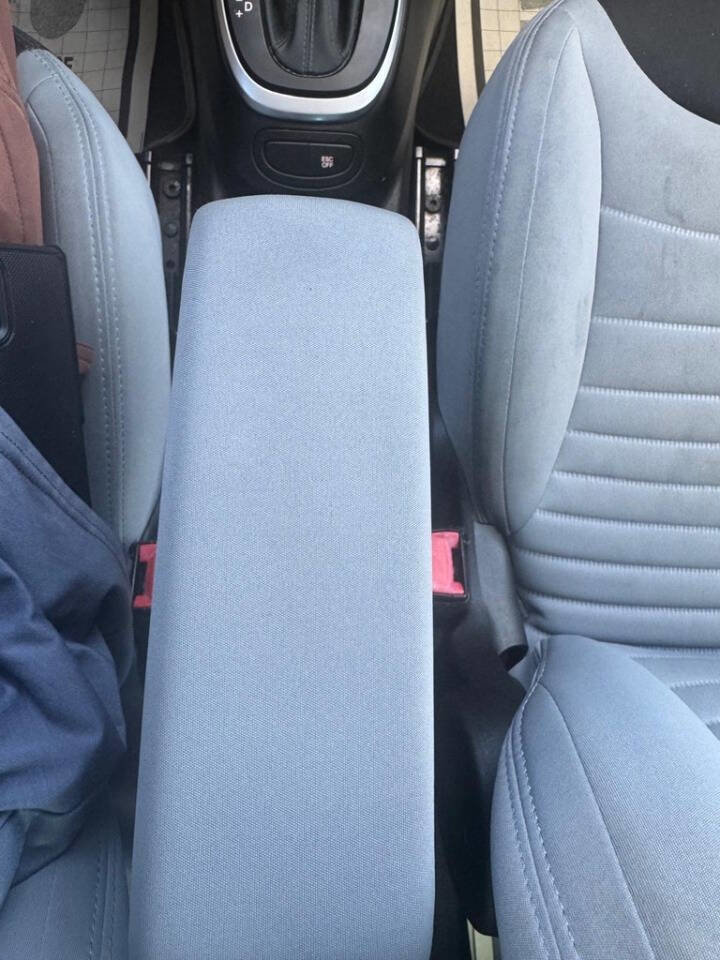 Used 2014 FIAT 500L Easy w/ Popular Equipment Group image 35