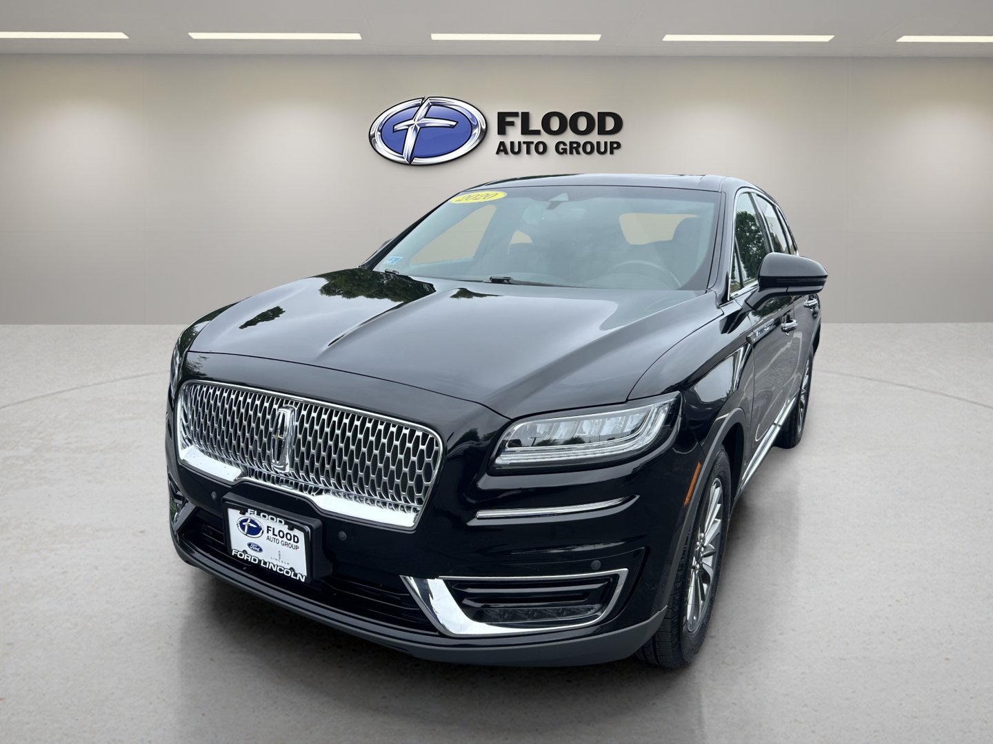 Used 2020 Lincoln Nautilus Reserve AWD/4WD image 3