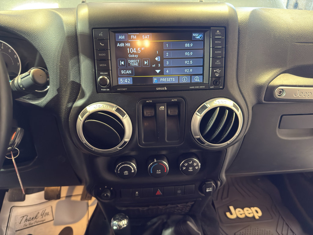 Used 2015 Jeep Wrangler Rubicon w/ Dual Top Group image 18