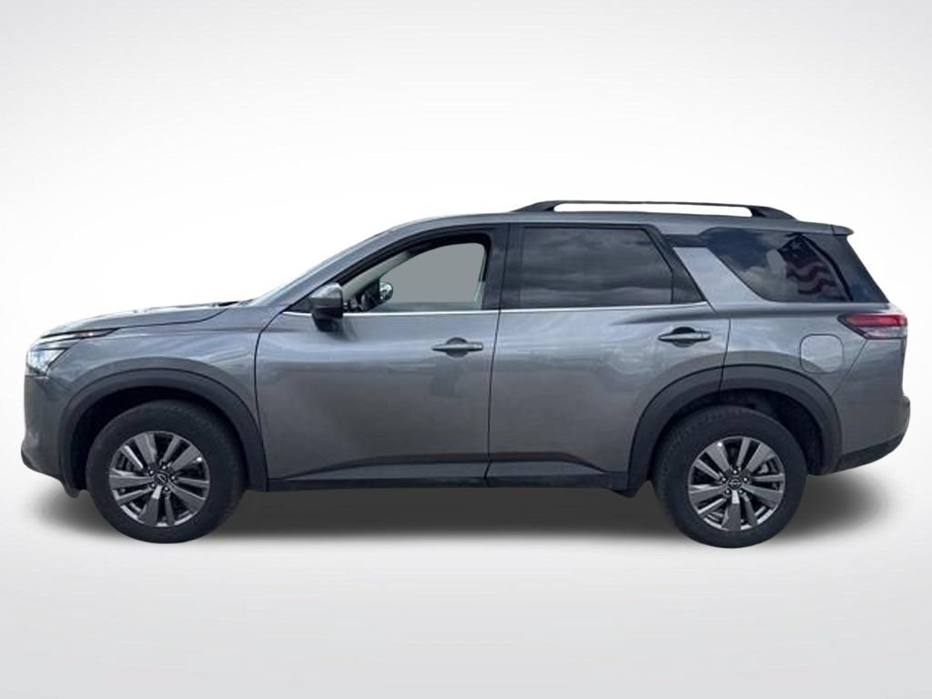 Used 2025 Nissan Pathfinder SV AWD/4WD image 11