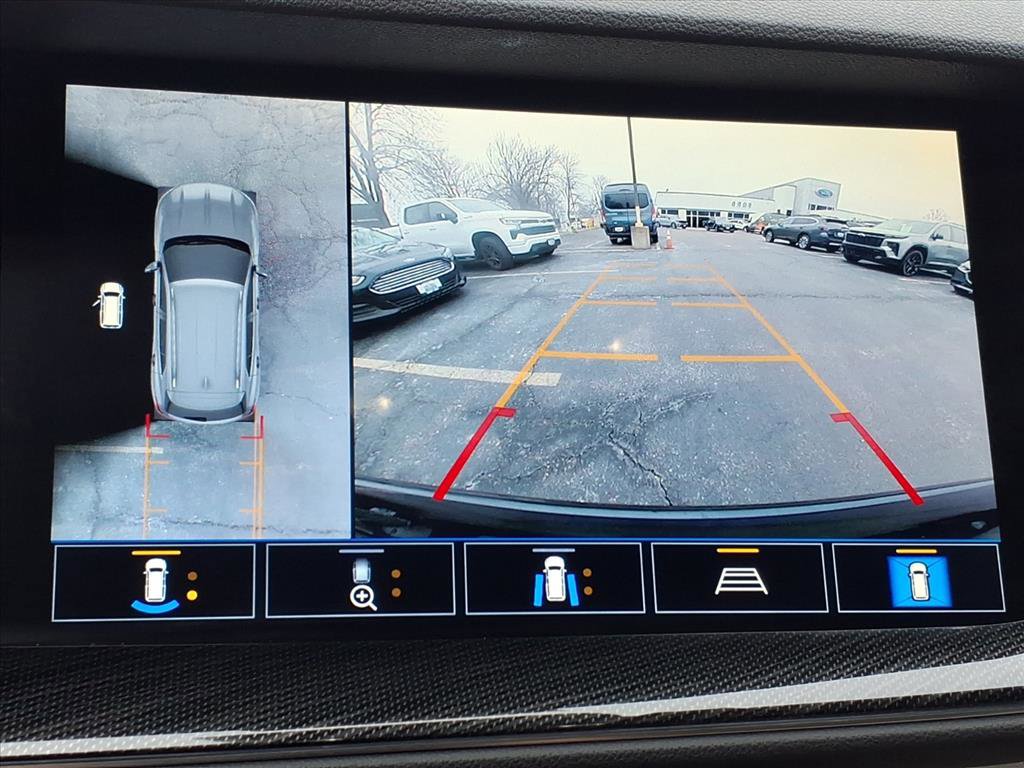 Used 2021 Buick Envision Essence w/ Technology Package I image 12