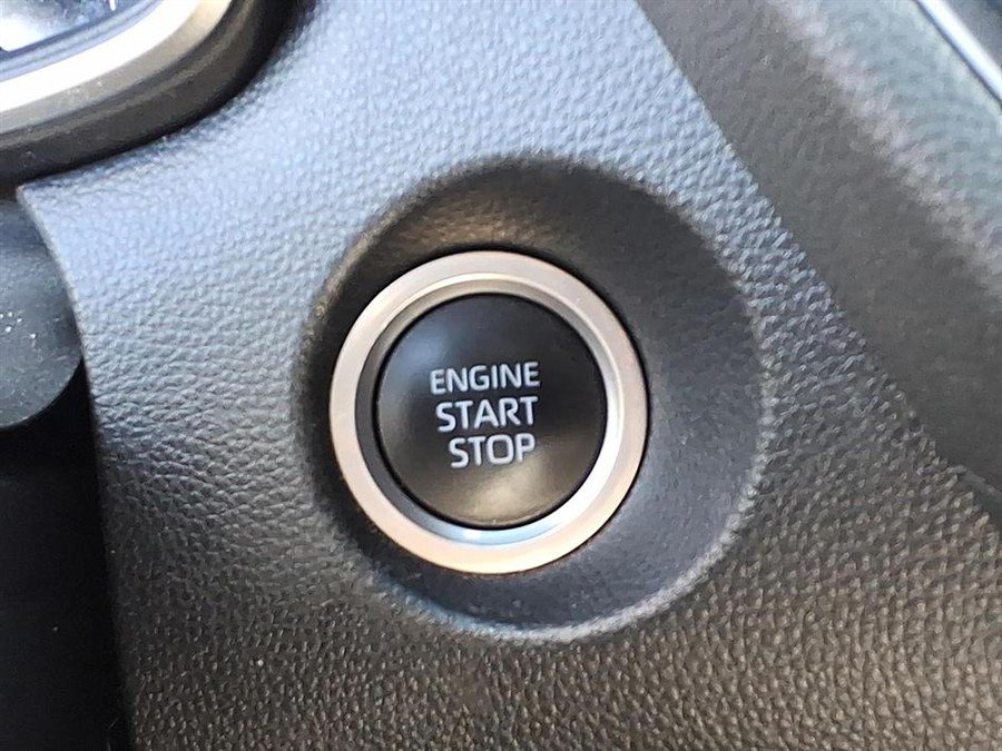 Used 2022 Toyota Corolla Cross XLE AWD/4WD image 20