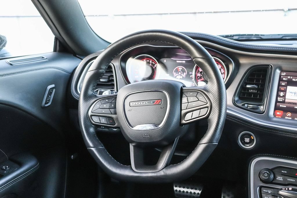 Used 2022 Dodge Challenger R/T Scat Pack RWD image 18