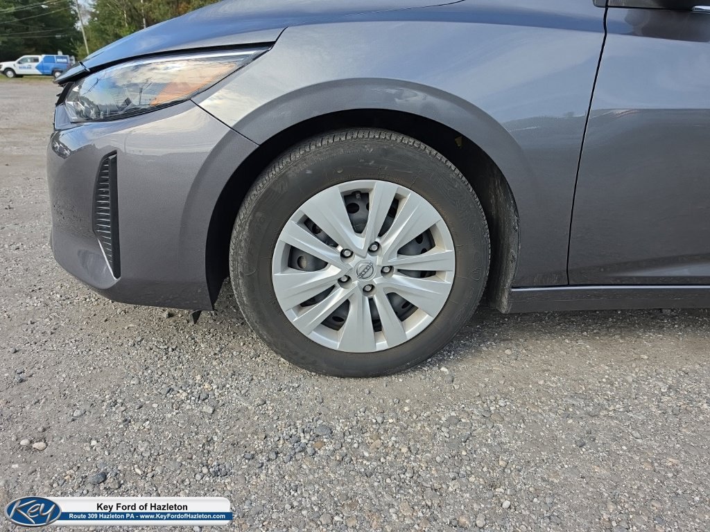 Used 2025 Nissan Sentra S FWD image 4