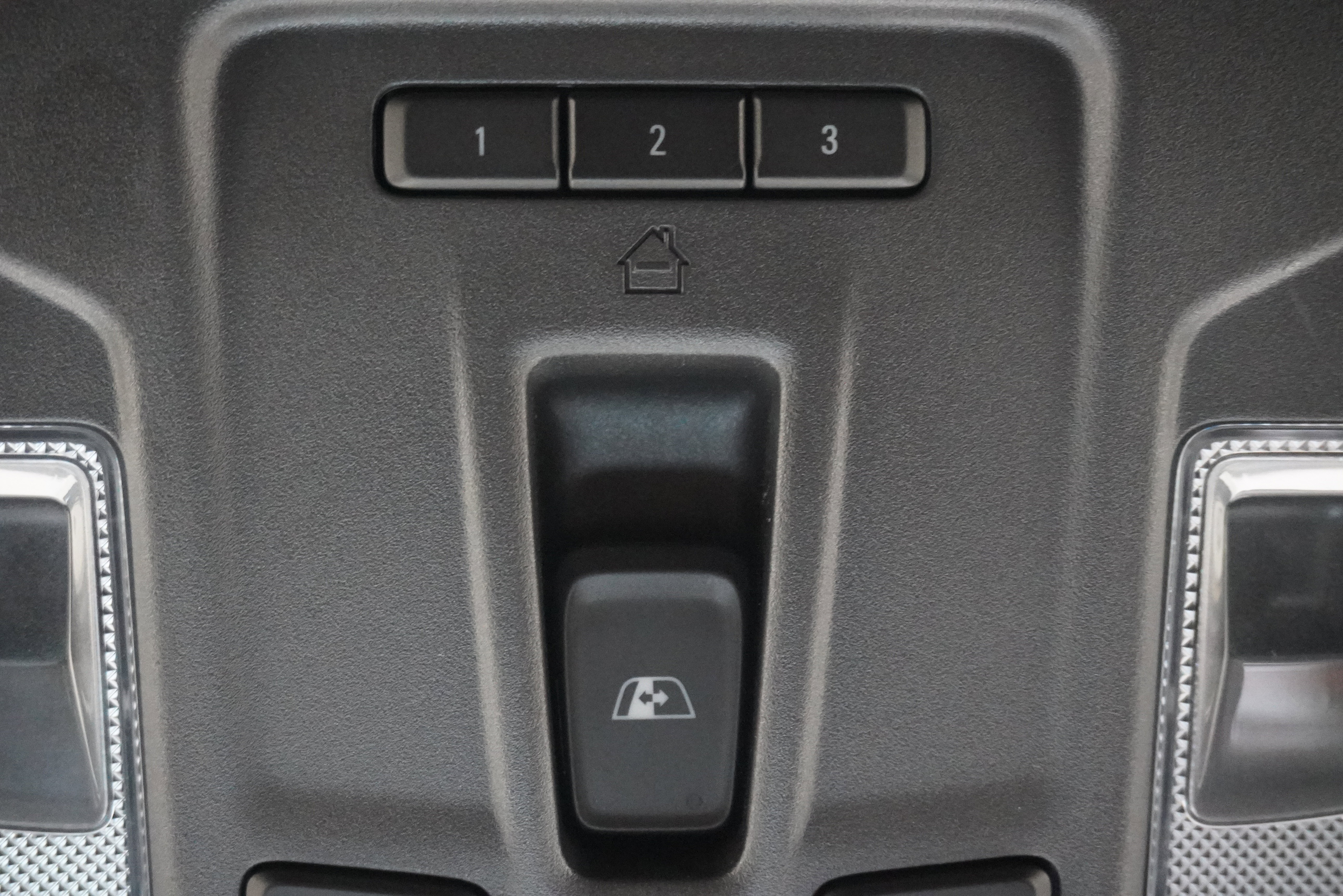 Used 2024 GMC Sierra 2500 AT4 w/ Technology Package image 31