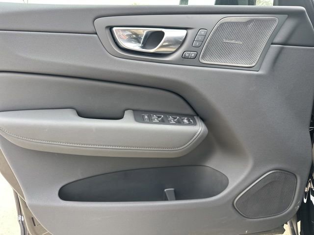 New 2026 Volvo XC60 T8 Ultra w/ Climate Package image 13