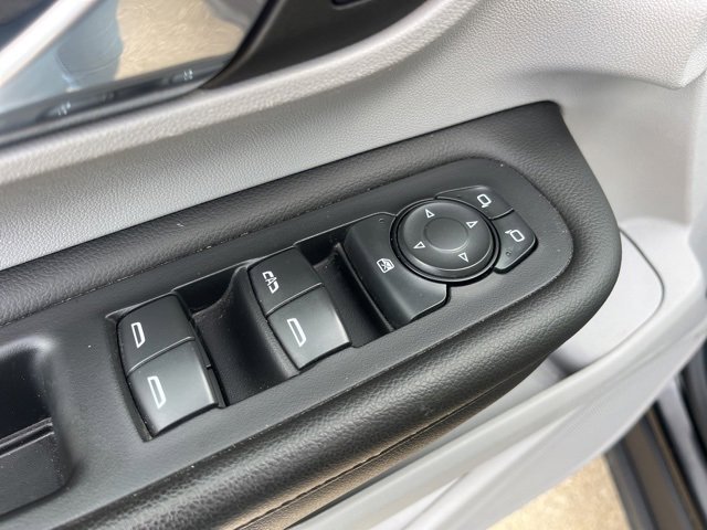 Used 2023 GMC Terrain SLE w/ Driver Convenience Package image 12