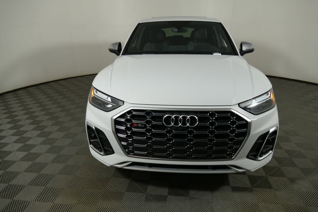 Used 2025 Audi SQ5 Premium Plus w/ Premium Plus Package image 28