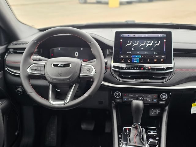 New 2026 Jeep Compass Trailhawk w/ Sun, Sound & Navigation Group AWD/4WD video 2