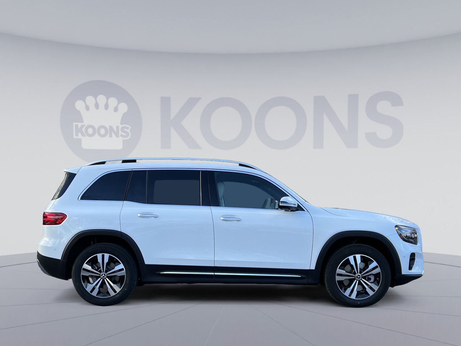 New 2026 Mercedes-Benz GLB 250 4MATIC image 8