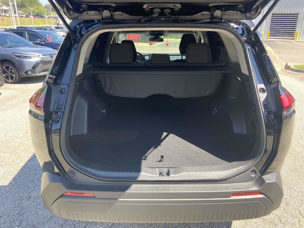 Used 2026 Toyota RAV4 LE FWD image 7