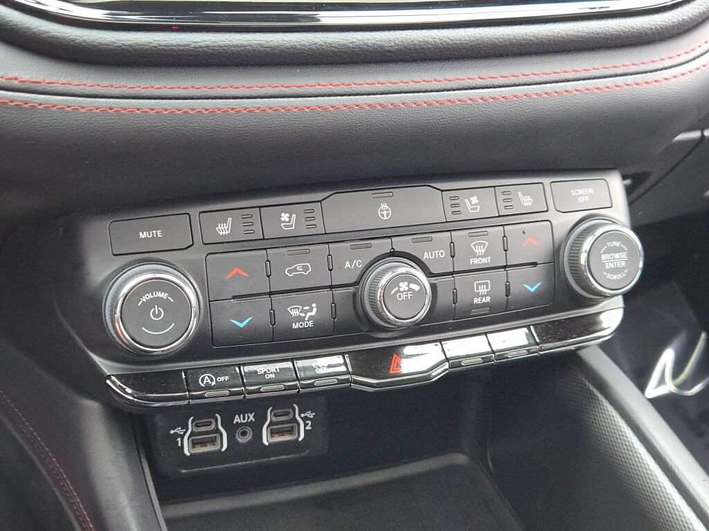Certified 2024 Dodge Durango GT AWD/4WD image 33