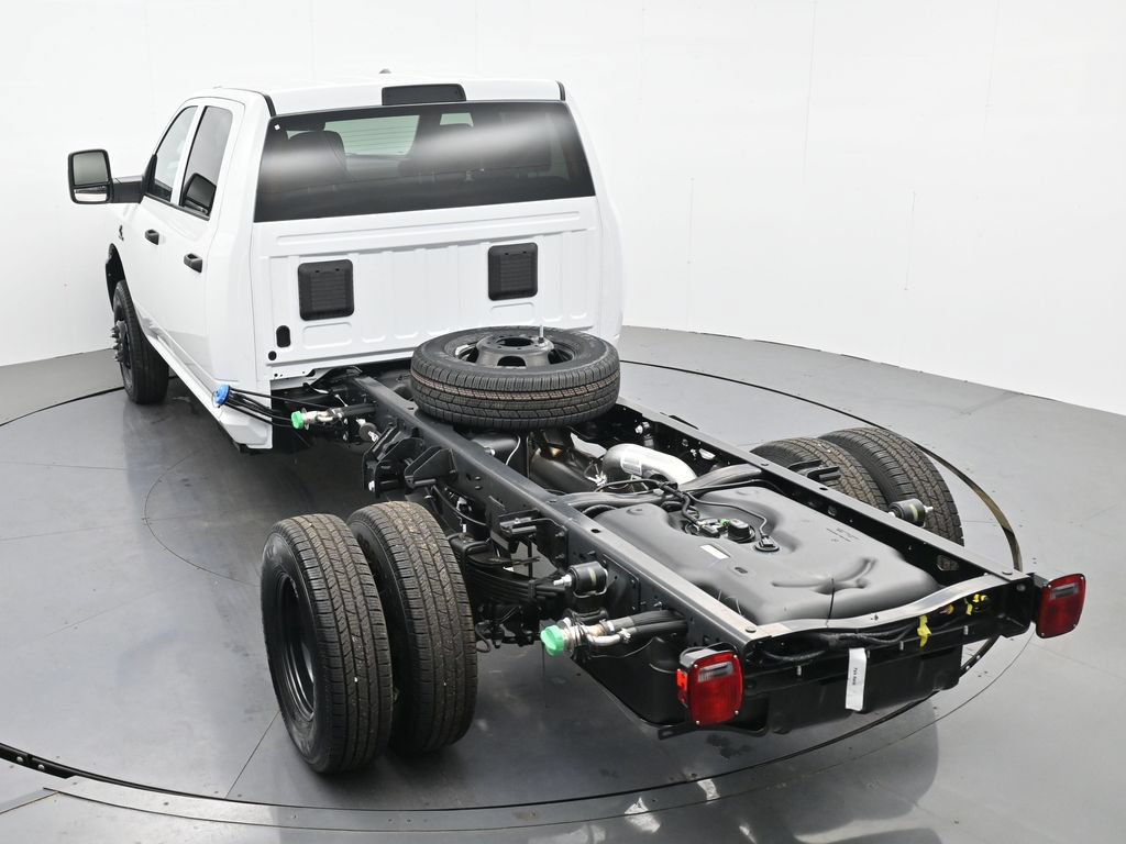 New 2026 RAM 3500 Tradesman AWD/4WD image 28