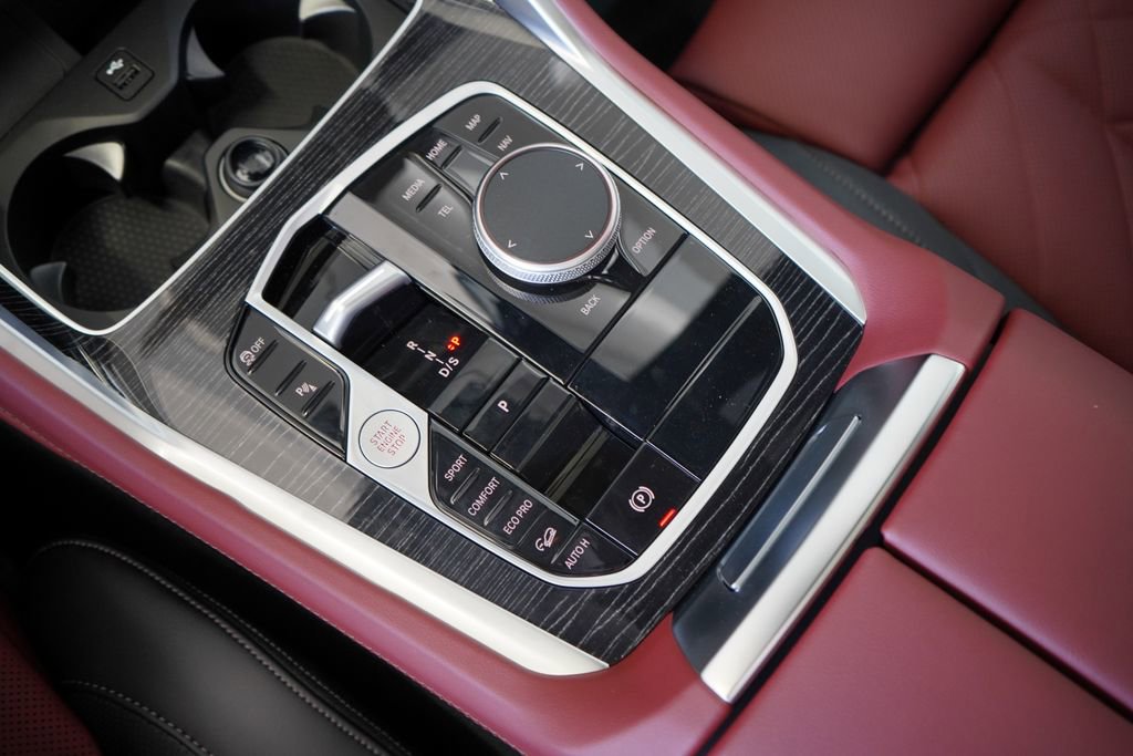 New 2026 BMW X6 xDrive40i w/ Premium Package image 17