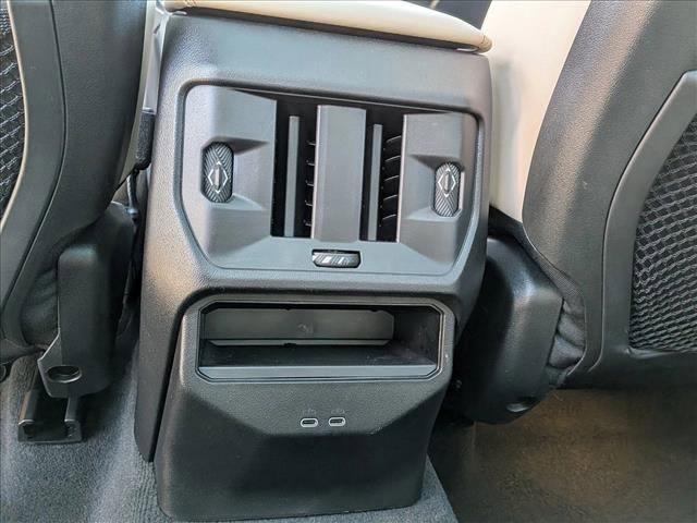 Used 2025 BMW X3 xDrive30i w/ Premium Package image 17