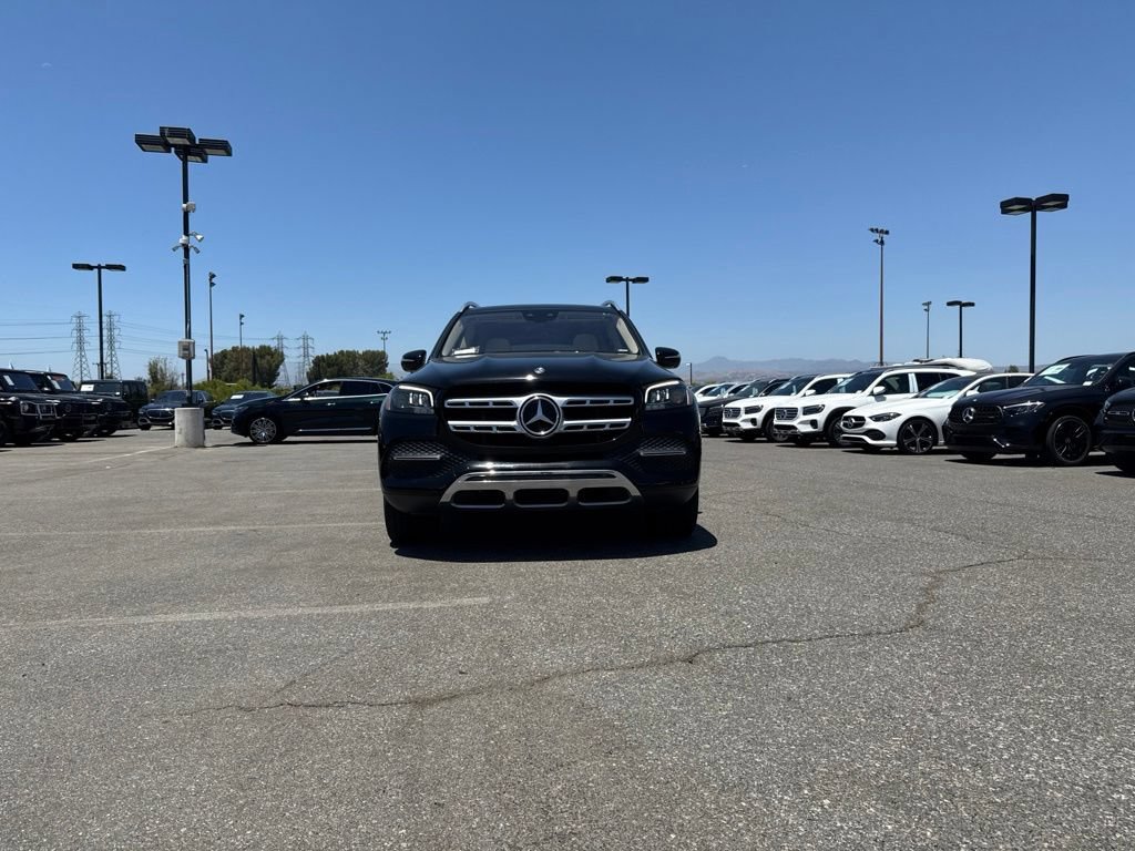 Used 2023 Mercedes-Benz GLS 450 4MATIC image 2