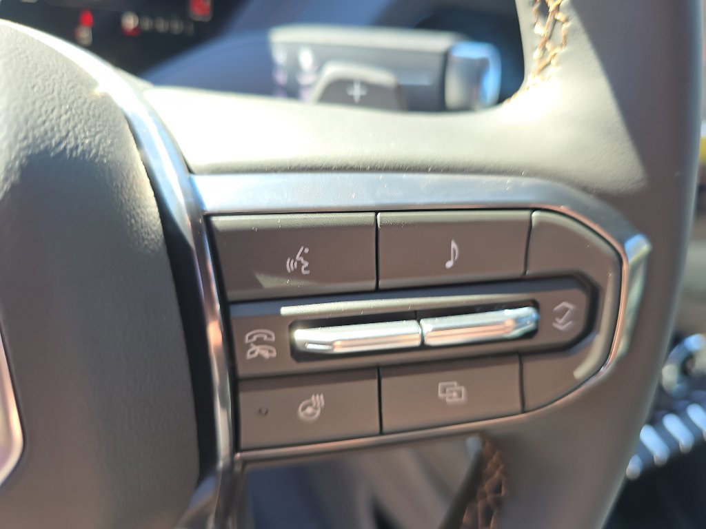 New 2026 GMC Yukon AT4 image 31