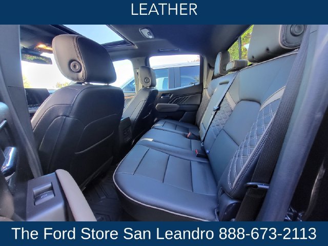 Used 2023 GMC Canyon Denali AWD/4WD image 8