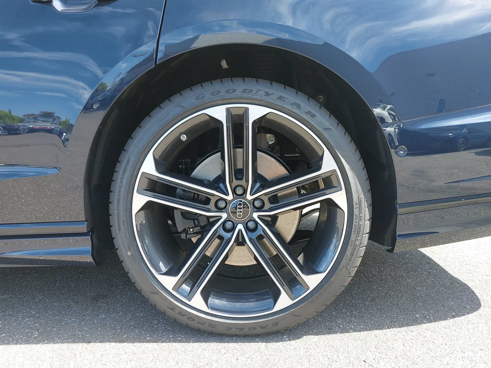 New 2026 Audi A8 L 3.0T AWD/4WD image 37