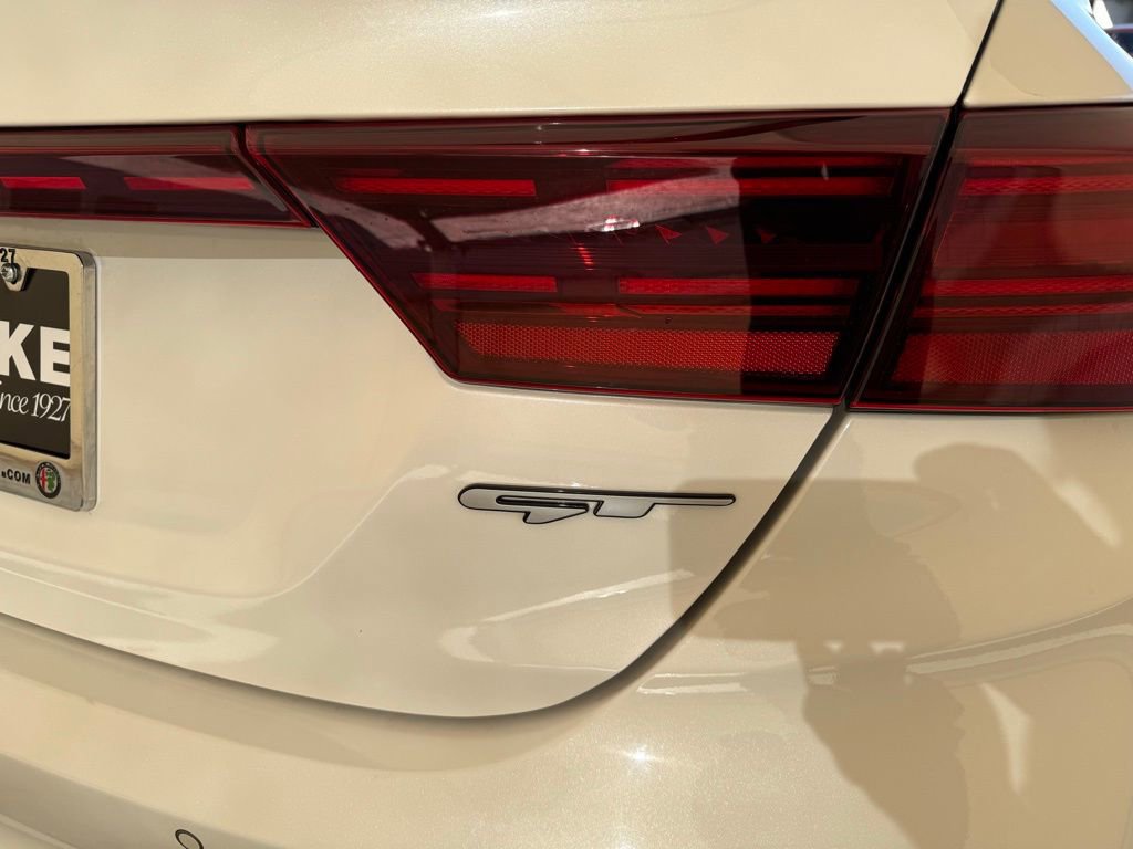 Used 2024 Kia Forte GT w/ GT2 Package image 13