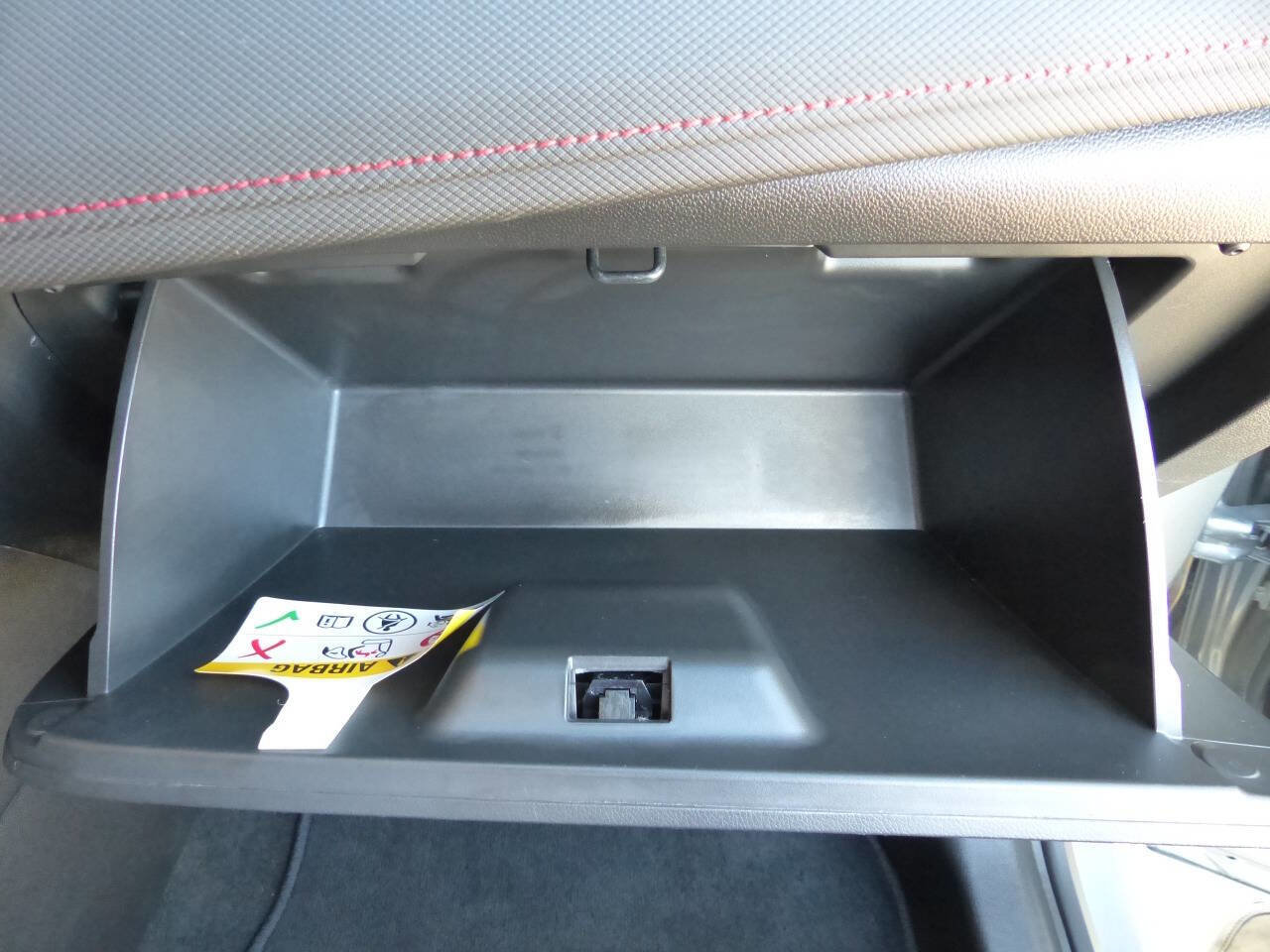 Used 2024 Chevrolet TrailBlazer RS w/ Driver Confidence Package image 42