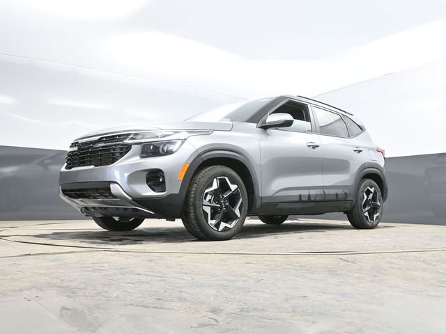 Used 2025 Kia Seltos S image 47