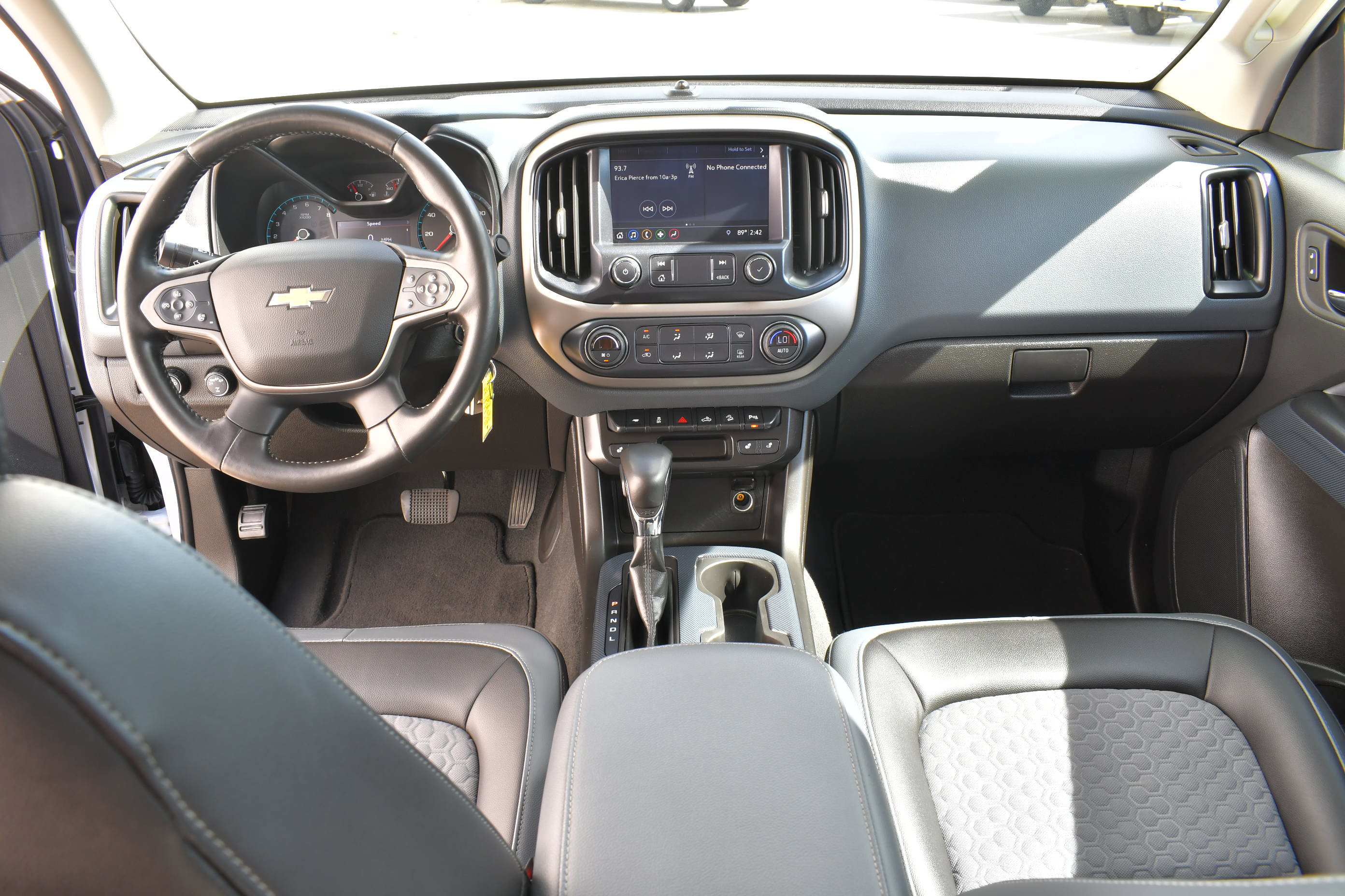 Used 2022 Chevrolet Colorado Z71 image 16