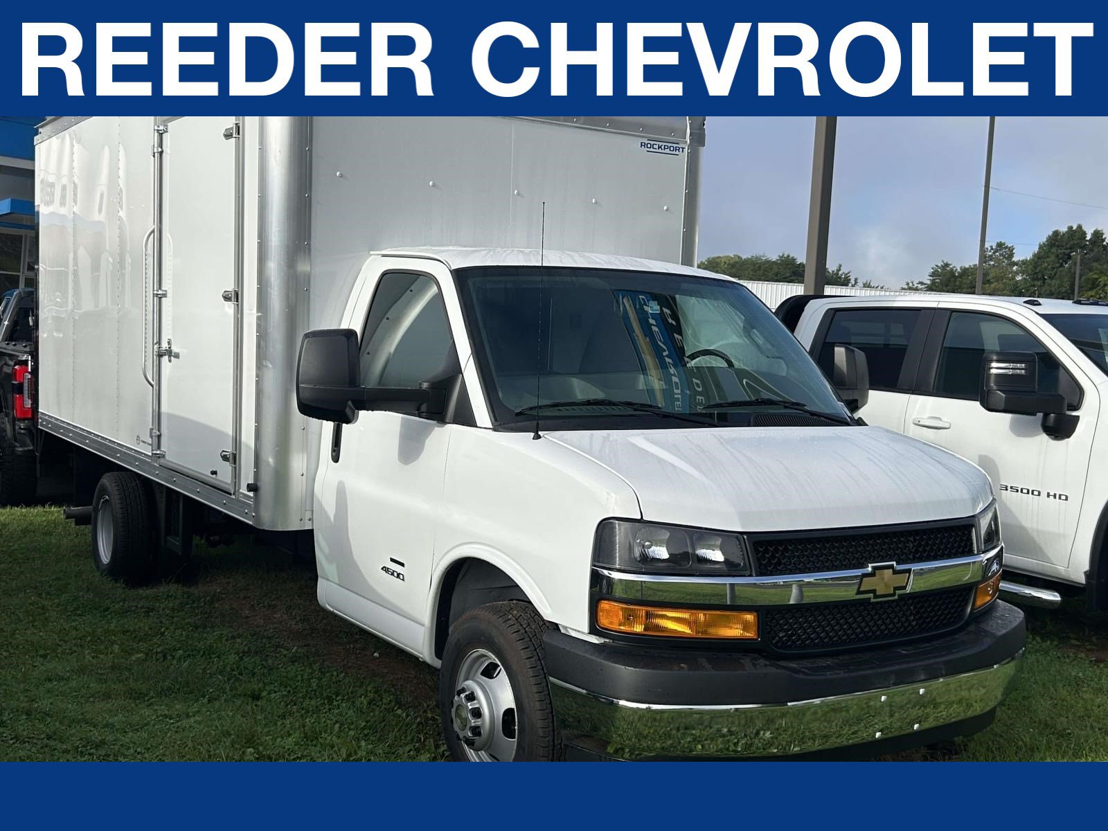 New 2026 Chevrolet Express 4500 w/ Power Convenience Package