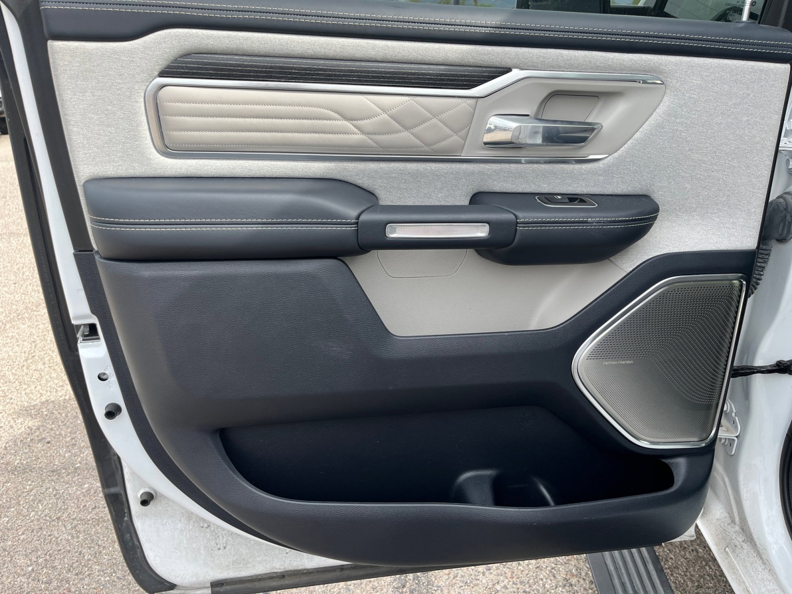 Used 2023 RAM 1500 Limited RWD image 16