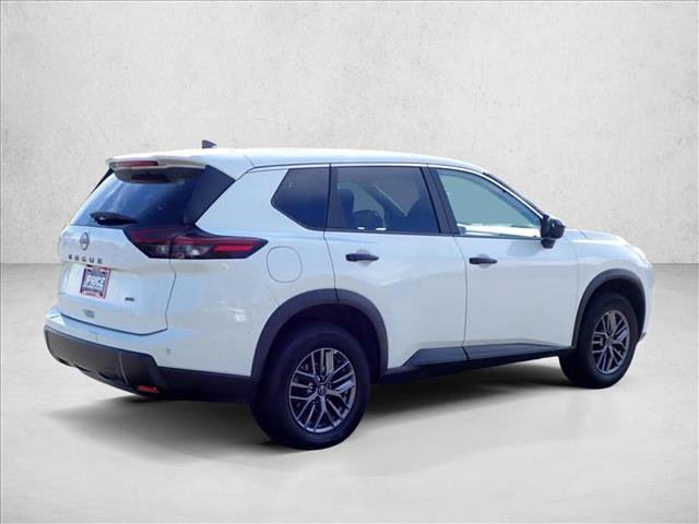 Used 2024 Nissan Rogue S AWD/4WD image 4