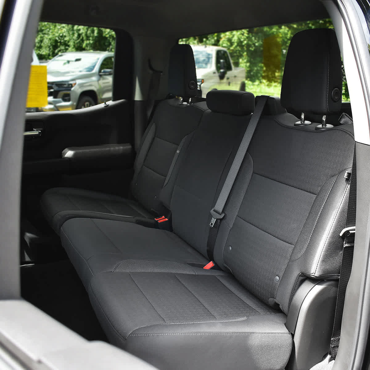 New 2026 Chevrolet Silverado 1500 Custom w/ Turbomax Blackout Package AWD/4WD image 11