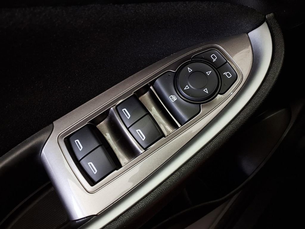 Used 2025 Chevrolet Malibu LS image 25