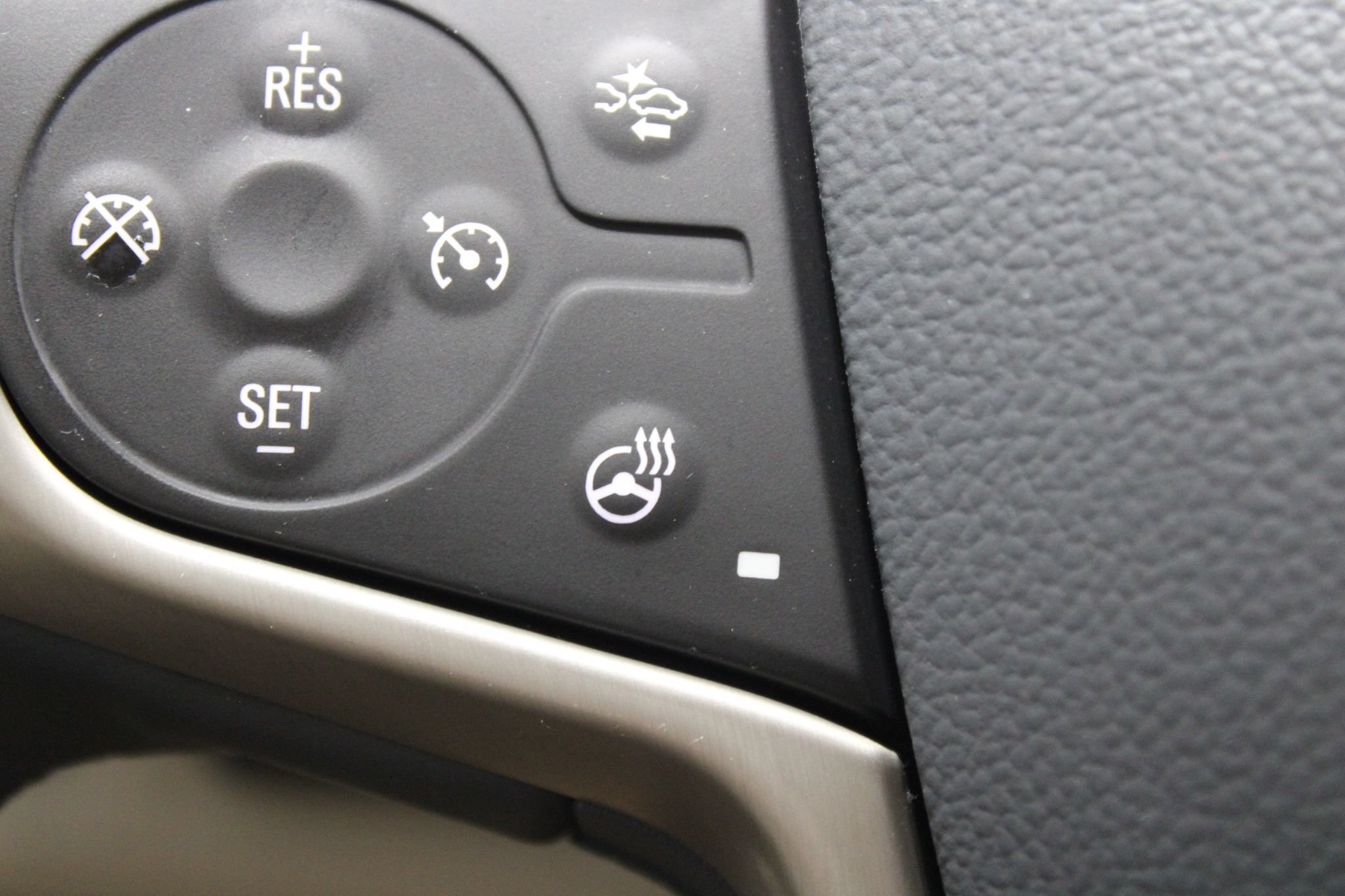 Used 2023 GMC Acadia Denali AWD/4WD image 43