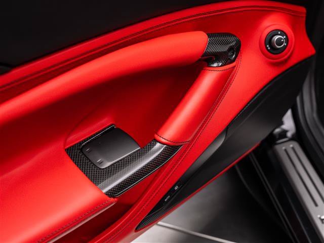 Used 2021 Ferrari F8 Tributo RWD image 34
