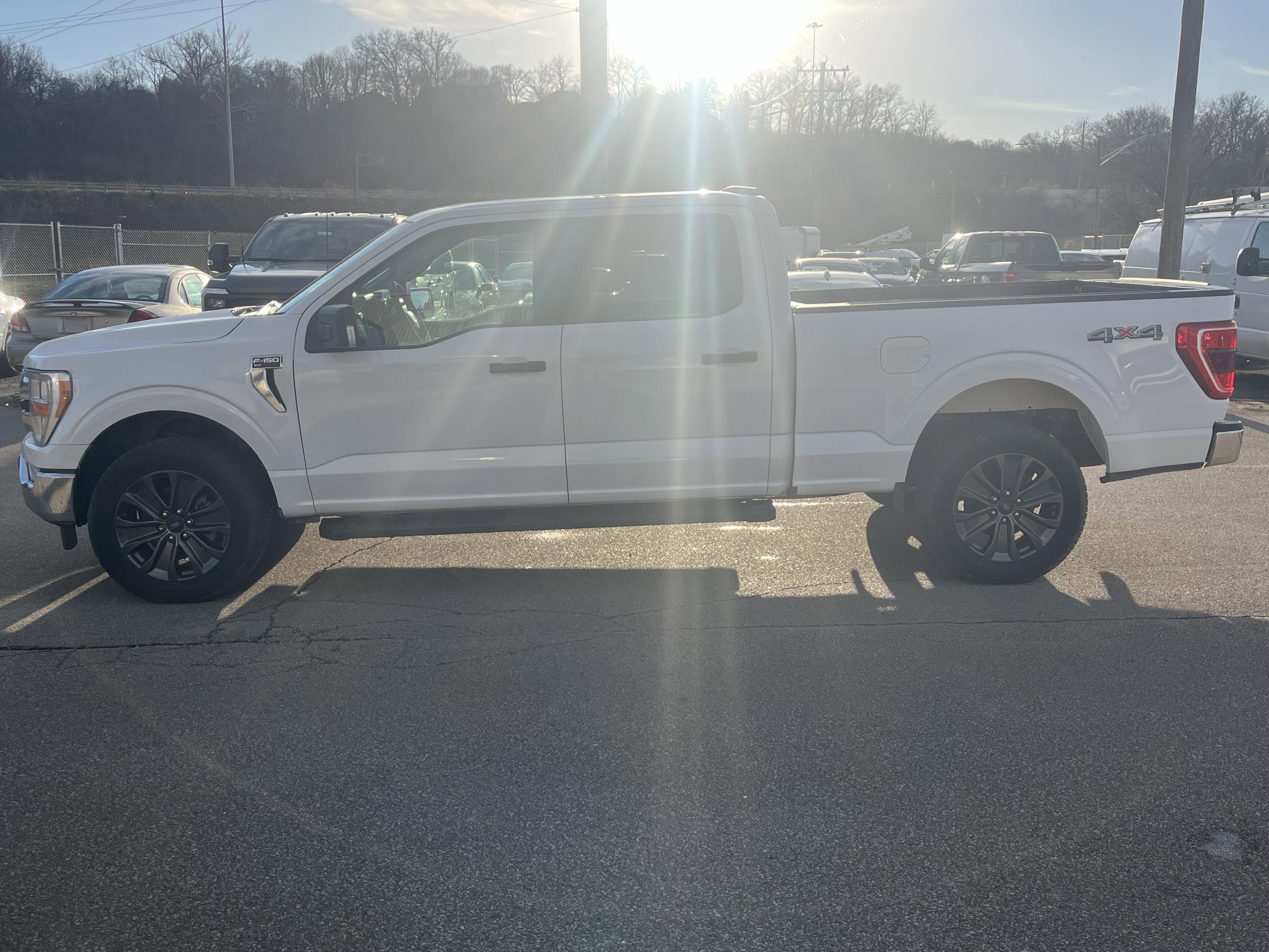 Used 2023 Ford F150 XLT w/ Trailer Tow Package image 4